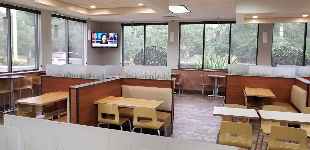 Wendys | restaurant | 7700 SW Lost River Rd, Stuart, FL 34997, USA | 7722199008 OR +1 772-219-9008