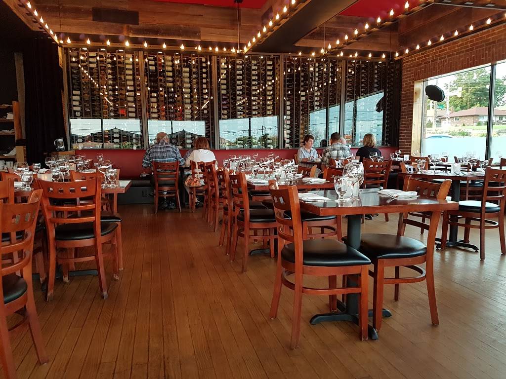 Wildfire Steakhouse Oshawa | restaurant | 540 King St W, Oshawa, ON L1J 7J1, Canada | 9052150231 OR +1 905-215-0231