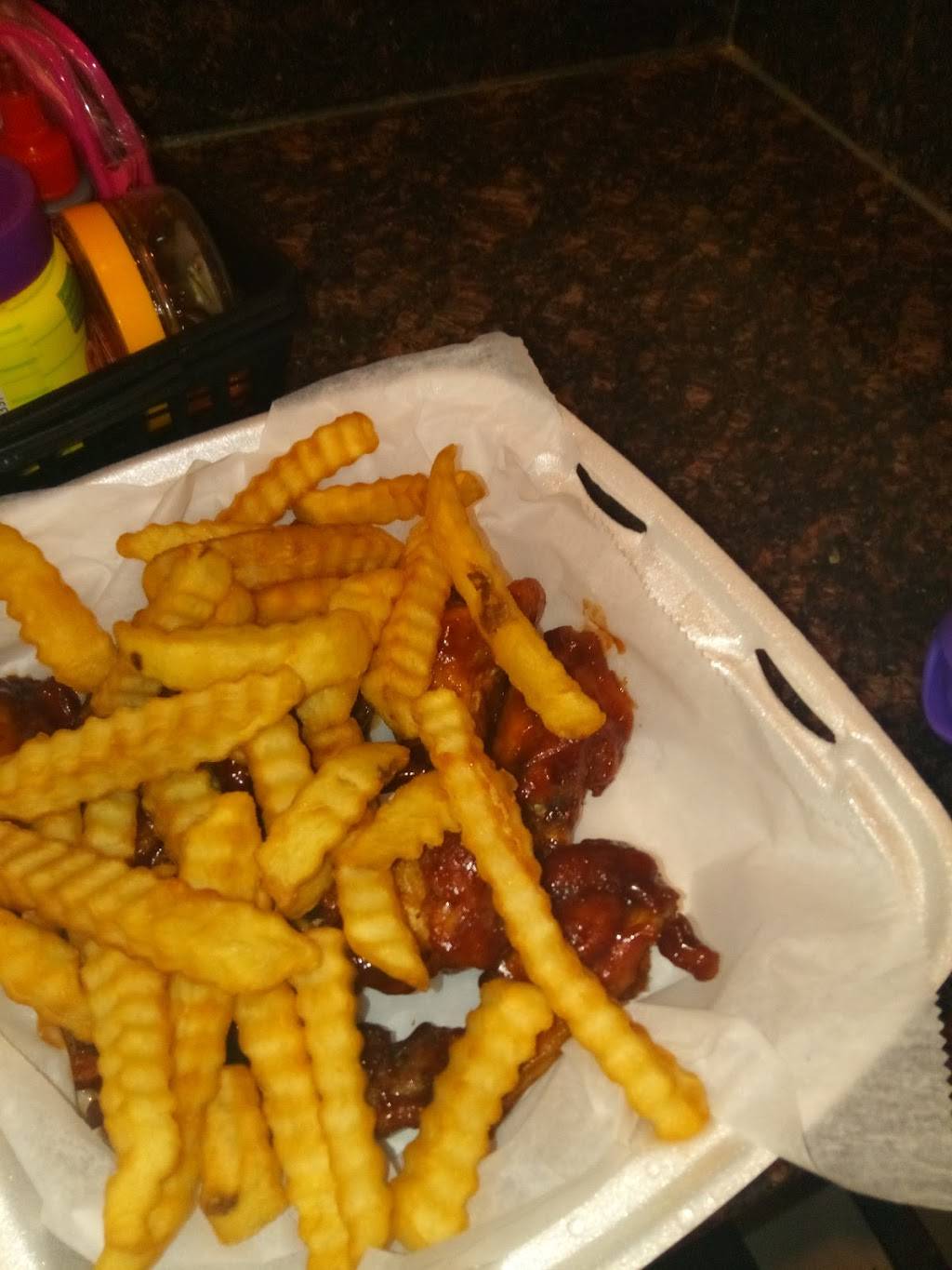 Rockin Horse Saloon & Grill | restaurant | 5200 W 159th St, Oak Forest, IL 60452, USA | 7086874100 OR +1 708-687-4100