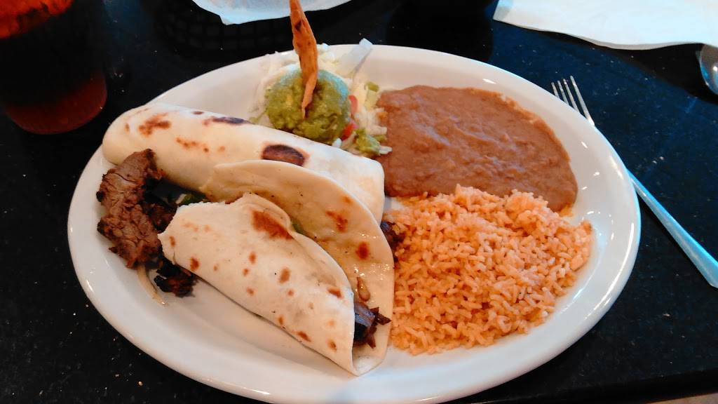 Casa Garcias Mexican Restaurant & Cantina | restaurant | 1691 TX-46 Suite 335, New Braunfels, TX 78132, USA | 8306088026 OR +1 830-608-8026