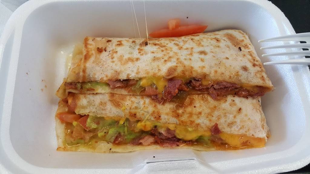 Mannys El Loco | restaurant | 845 W Cypress St, Covina, CA 91722, USA | 6263396025 OR +1 626-339-6025