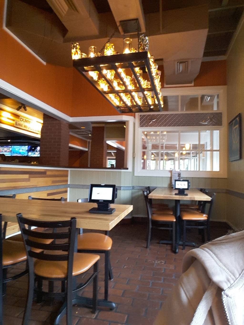 Chilis Grill & Bar | restaurant | 4784 Ashford Dunwoody Rd, Dunwoody, GA 30338, USA | 7703946175 OR +1 770-394-6175