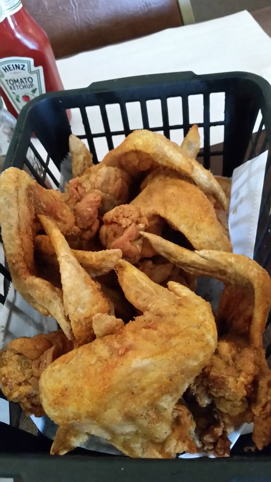 Bears Inn | restaurant | 710 Hite Rd, Harwick, PA 15049, USA | 7242748294 OR +1 724-274-8294