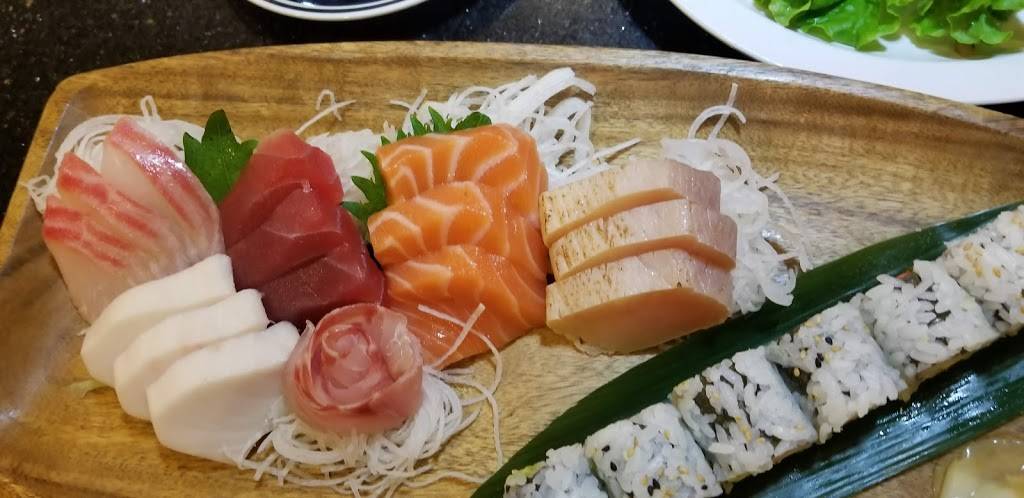 Thai Chili & Sushi | restaurant | 16221 E 40th Ave D, Denver, CO 80239, USA | 3033071119 OR +1 303-307-1119