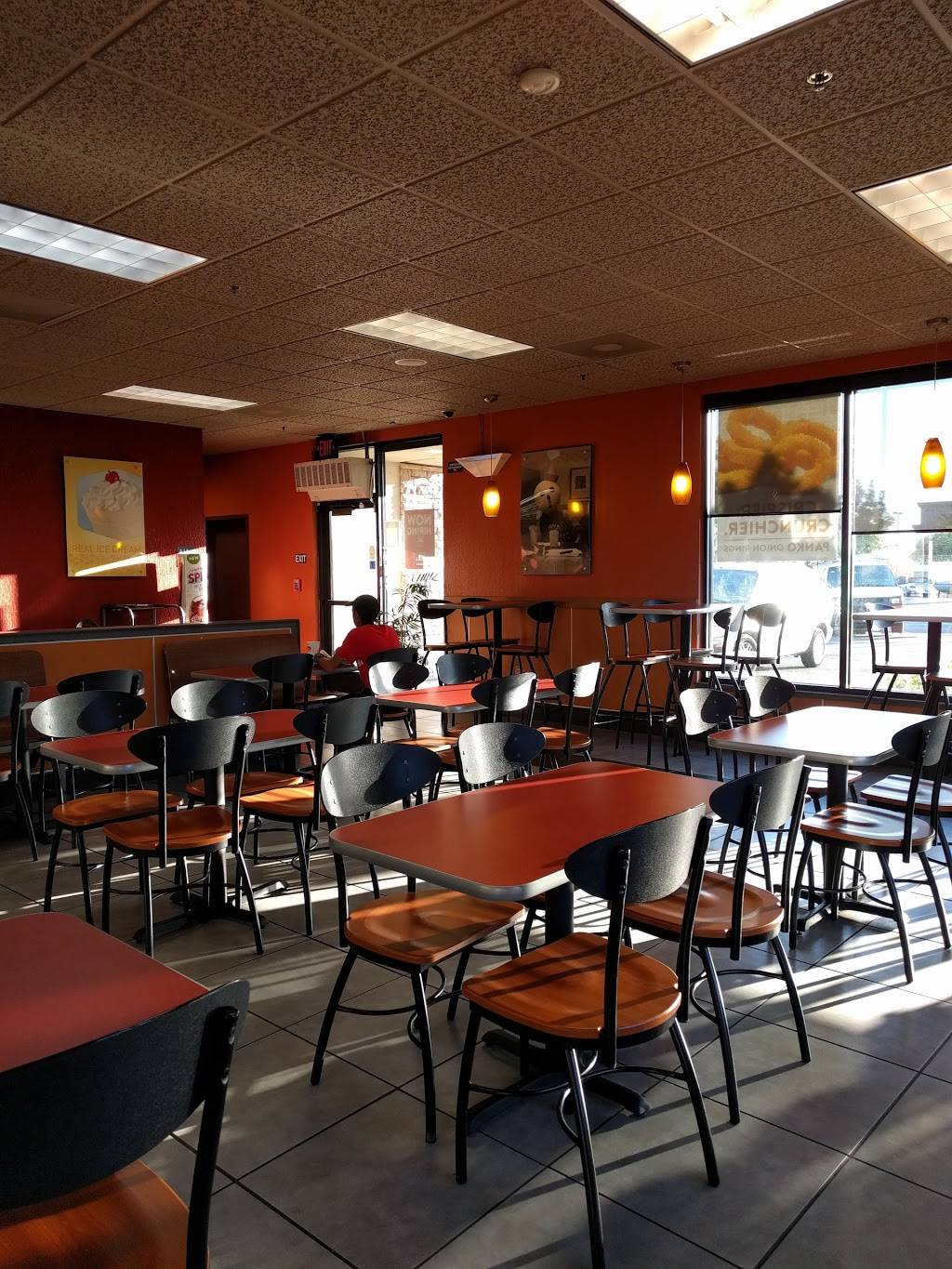 Jack in the Box | restaurant | 10390 Twin Cities Rd, Galt, CA 95632, USA | 2097440700 OR +1 209-744-0700