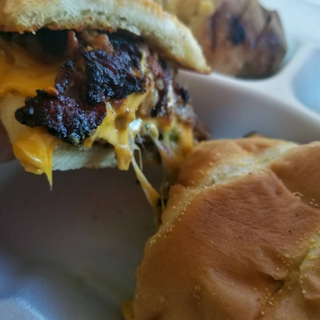 Smokin Joes | restaurant | 8540 Airport Rd, Redding, CA 96002, USA | 5303642085 OR +1 530-364-2085