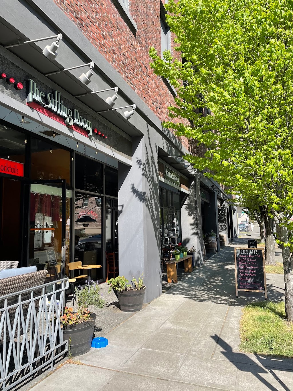 The Sitting Room | restaurant | 108 W Roy St, Seattle, WA 98119, USA | 2062852830 OR +1 206-285-2830