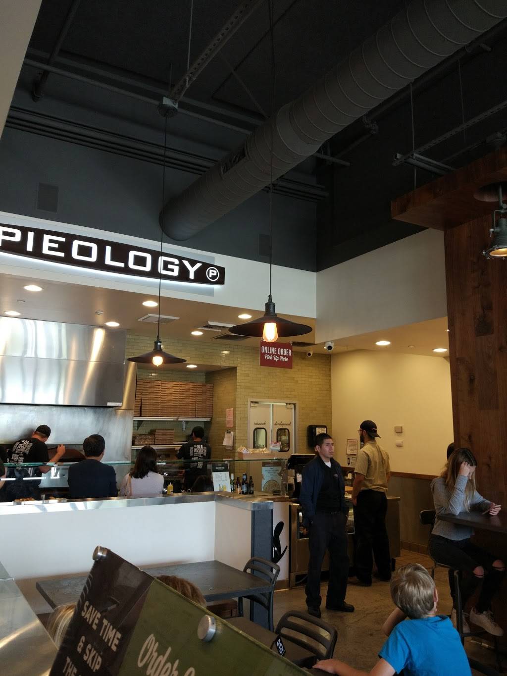 Pieology Pizzeria | restaurant | 713 Spectrum Center Dr, Irvine, CA 92618, USA | 9494501000 OR +1 949-450-1000
