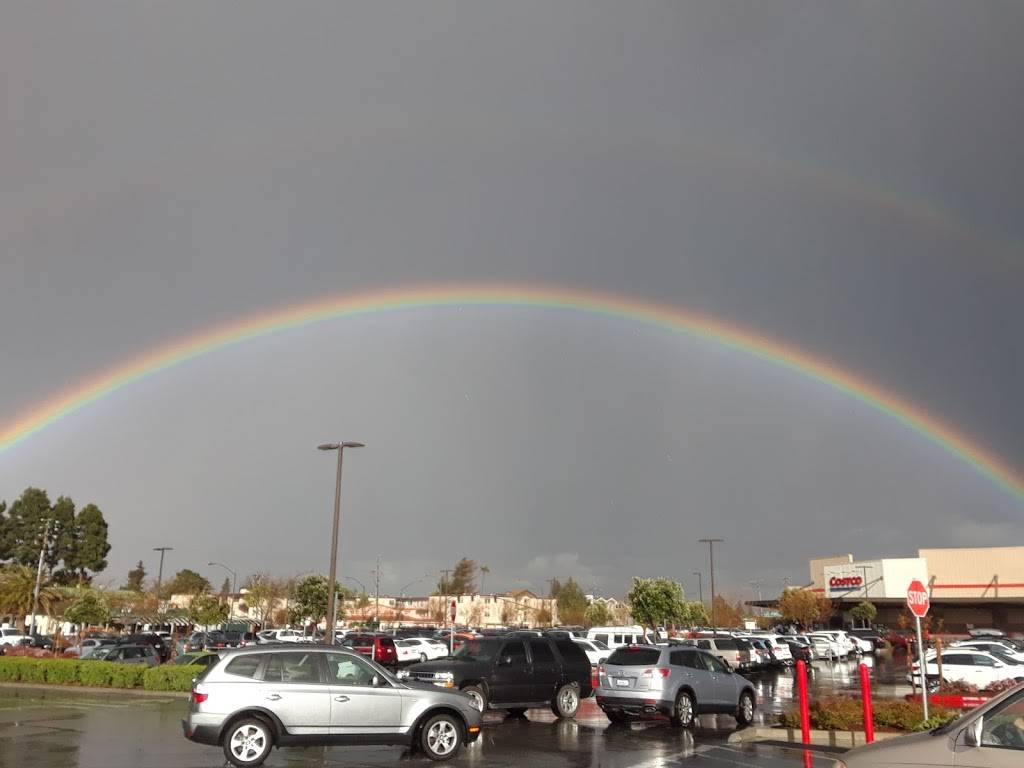 Costco Food Court | meal takeaway | 2300 Middlefield Rd, Redwood City, CA 94063, USA | 6505684040 OR +1 650-568-4040