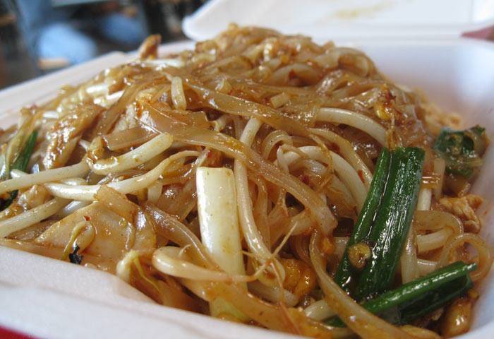 Chamling Kitchen & Bar | restaurant | 2249 Hikes Ln, Louisville, KY 40218, USA | 5024512500 OR +1 502-451-2500