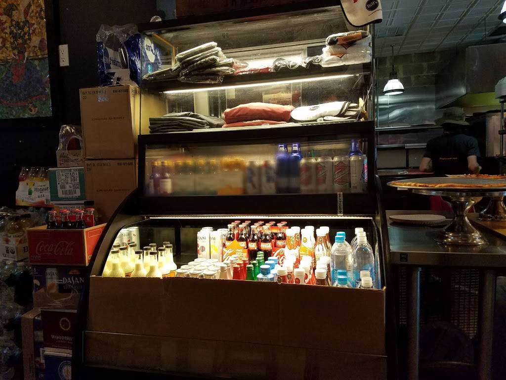 Bills Pizzeria | restaurant | 58 E Central St, Natick, MA 01760, USA | 5086533240 OR +1 508-653-3240