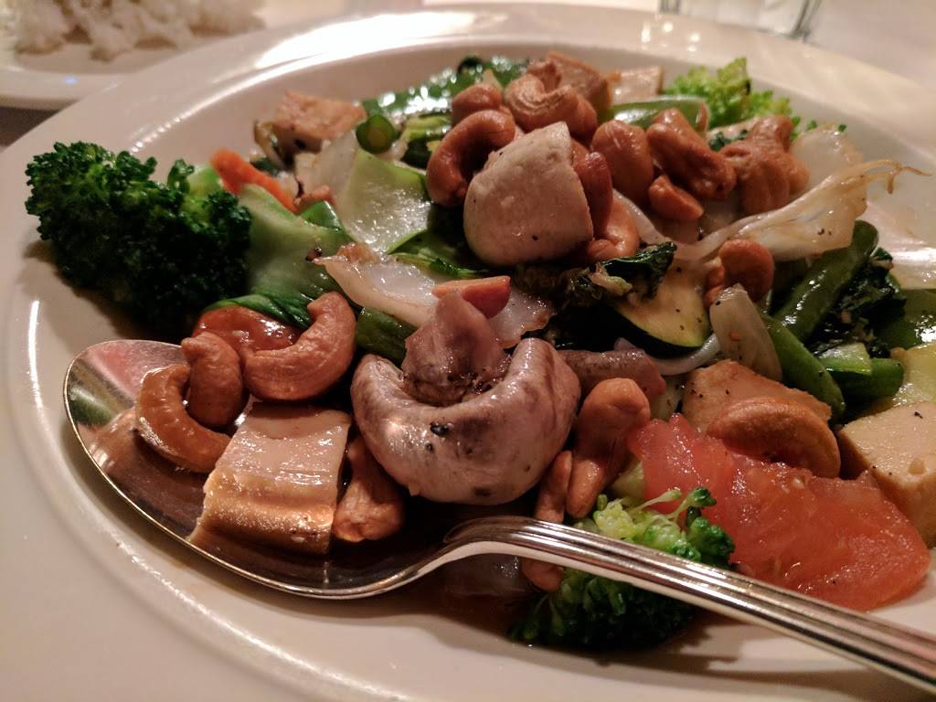 Bangkok Cafe | restaurant | 17 N Vail Ave, Arlington Heights, IL 60005, USA | 8473981989 OR +1 847-398-1989