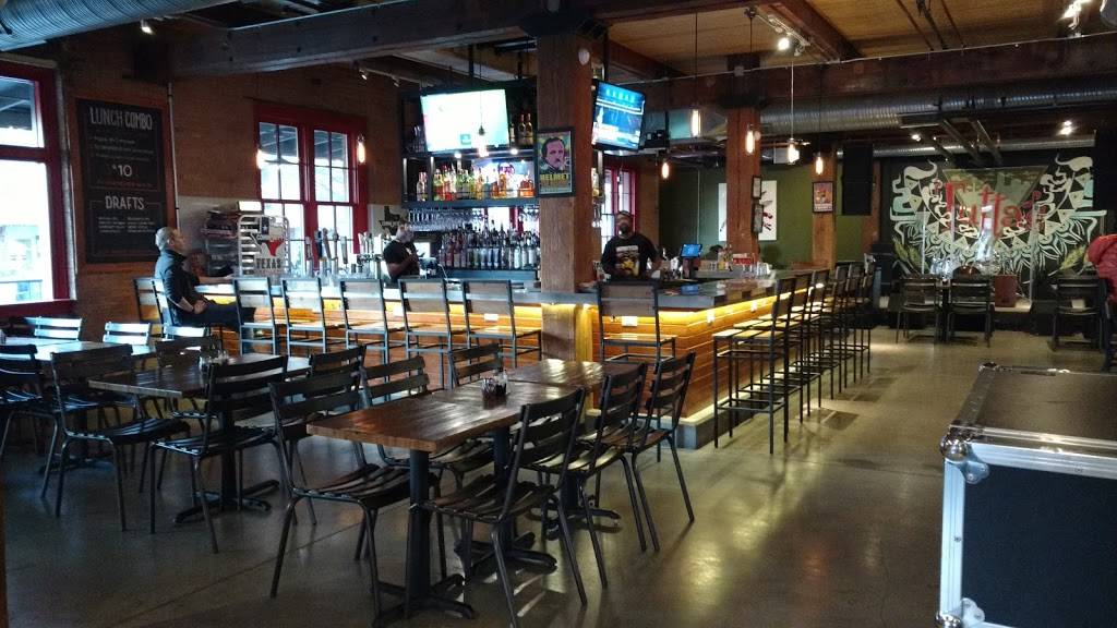 Tuttas Pizza | restaurant | 1710 N Record St #110, Dallas, TX 75202, USA | 2149974909 OR +1 214-997-4909