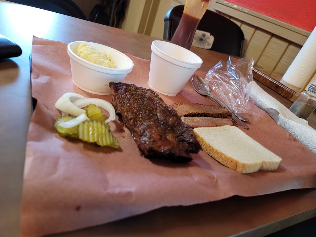 Cool Arrows Bbq | restaurant | 10117 Leopard St, Corpus Christi, TX 78410, USA | 3615044118 OR +1 361-504-4118