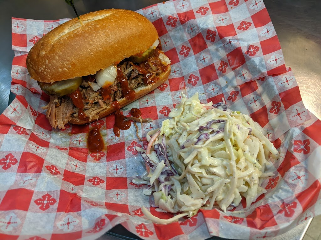 Mikey Gs | restaurant | N10307 US-151, Malone, WI 53049, USA | 9206700060 OR +1 920-670-0060