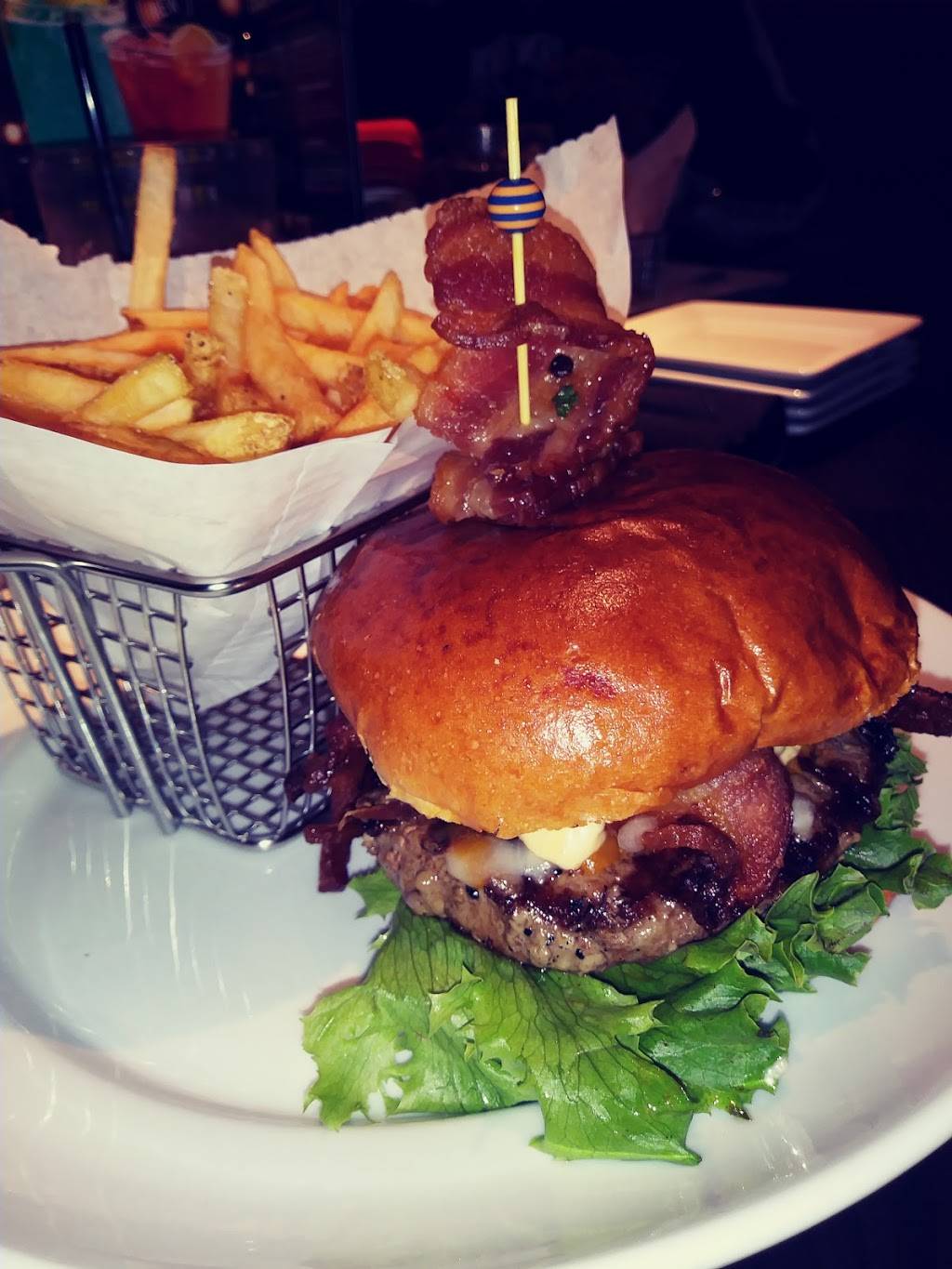 Dave & Busters | restaurant | 145 W Hillcrest Dr #130, Thousand Oaks, CA 91360, USA | 8058577800 OR +1 805-857-7800