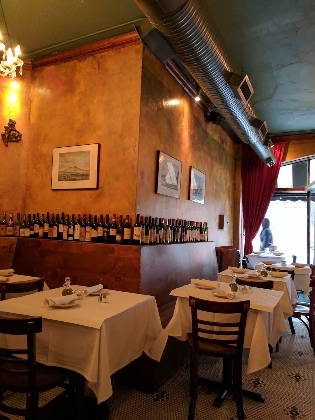 Angelina Ristorante | restaurant | 3561 N Broadway, Chicago, IL 60657, USA | 7739355933 OR +1 773-935-5933