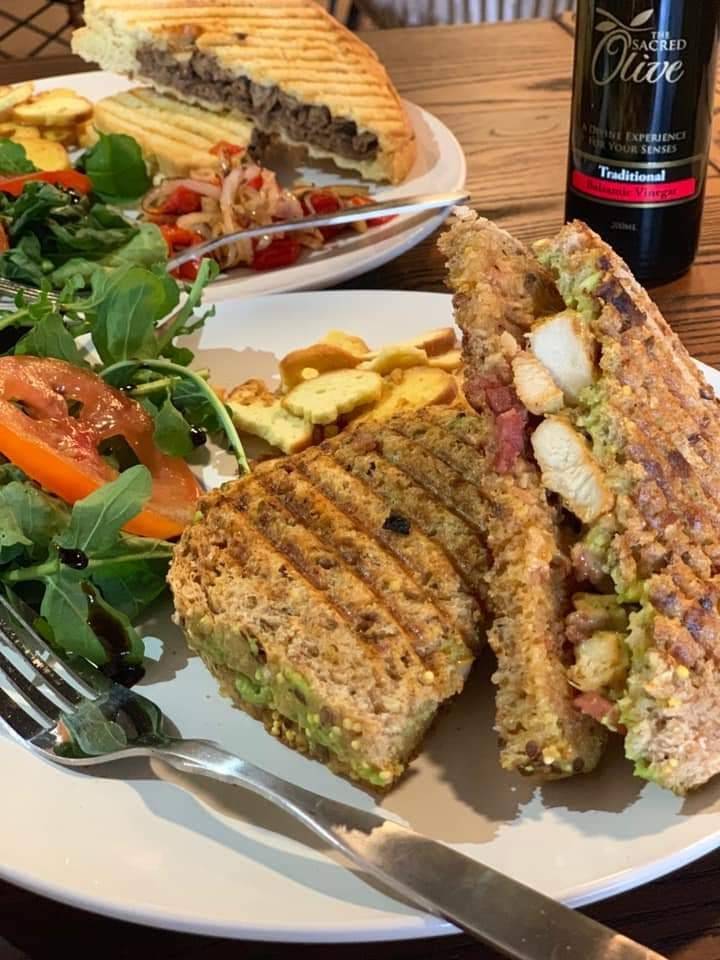 Melts on Main | cafe | 108 S Main St, Winter Garden, FL 34787, USA | 4073959067 OR +1 407-395-9067