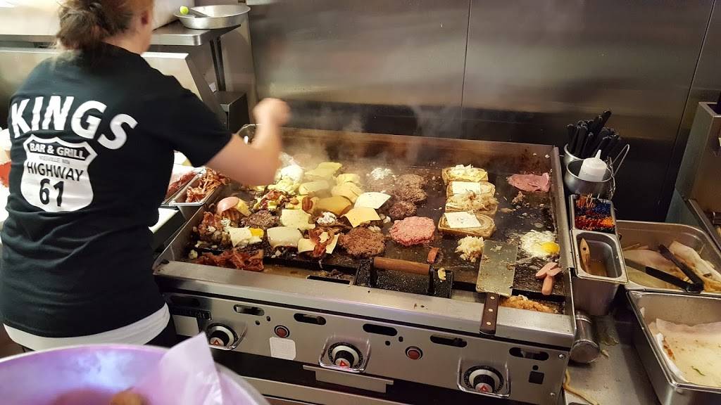 Kings Place | restaurant | 14460 240th St E, Hastings, MN 55033, USA | 6514371418 OR +1 651-437-1418