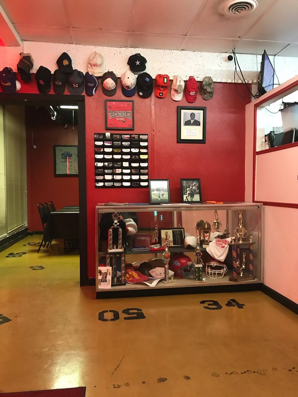 The Coaches Box | restaurant | 705 Oriole Blvd, Duncanville, TX 75116, USA | 9725722266 OR +1 972-572-2266