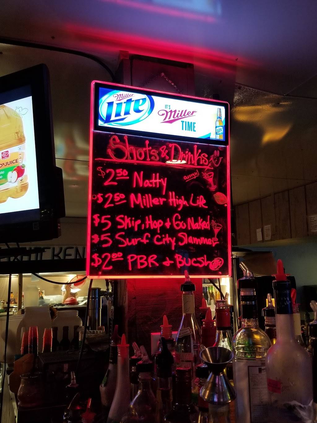 Hulas Bar and grill | restaurant | 2107 N New River Dr, Surf City, NC 28445, USA | 9103280045 OR +1 910-328-0045