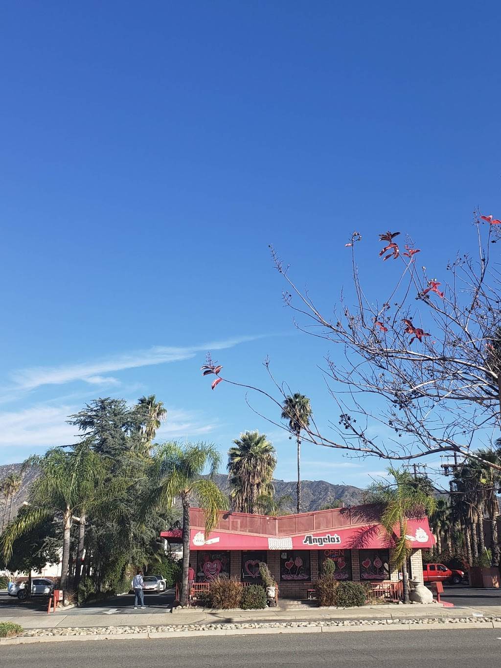 Starbucks | cafe | 214 W Rte 66, Glendora, CA 91740, USA | 6262016284 OR +1 626-201-6284