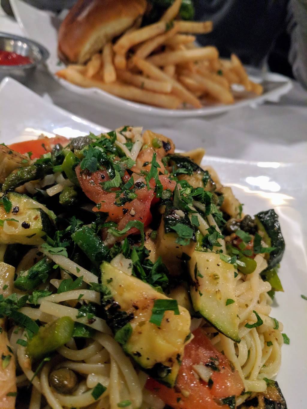 LaMezza | restaurant | 63 Nathaniel Pl, Englewood, NJ 07631, USA | 2015692662 OR +1 201-569-2662