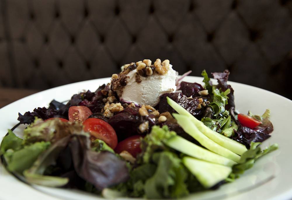 Black Dog Bistro | restaurant | 5540 Manotick Main St, Manotick, ON K4M 1A6, Canada | 6136923779 OR +1 613-692-3779