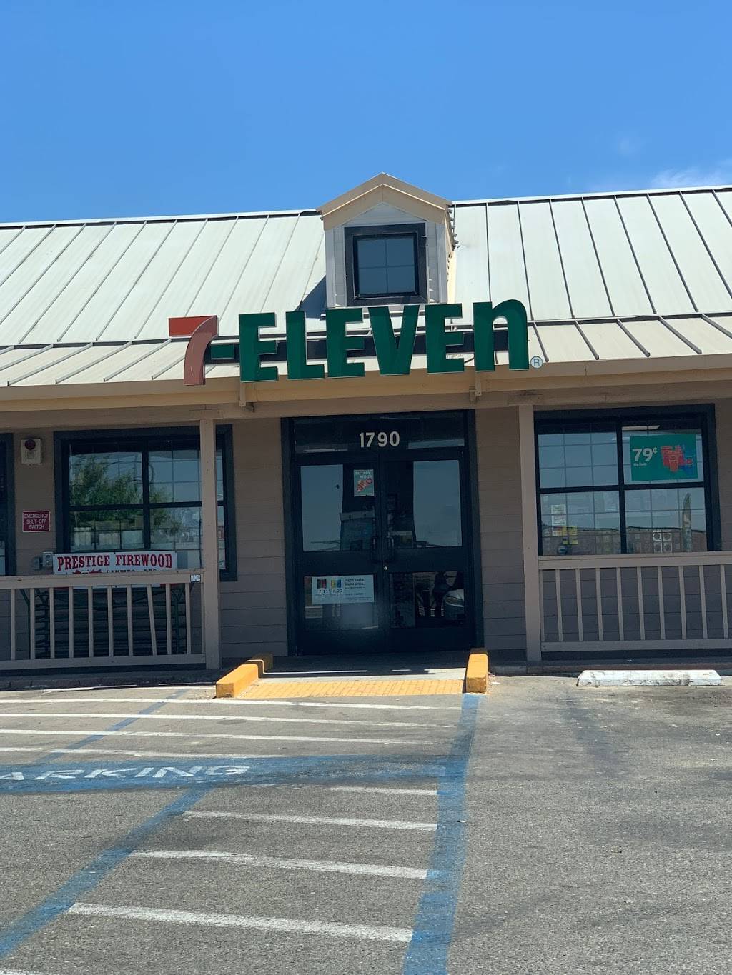 7-Eleven | bakery | 1790 W Bush St, Lemoore, CA 93245, USA | 5599242497 OR +1 559-924-2497