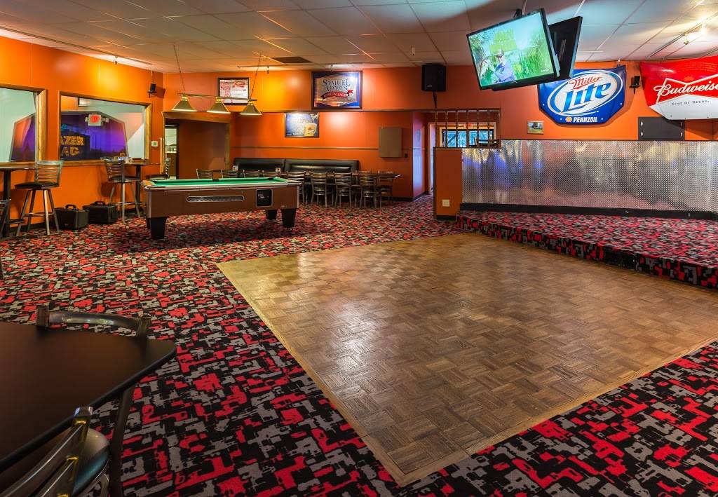 BC Lanes & The Venue Sports Bar and Grill | restaurant | 1199 S Michigan 75, Boyne City, MI 49712, USA | 2315826353 OR +1 231-582-6353