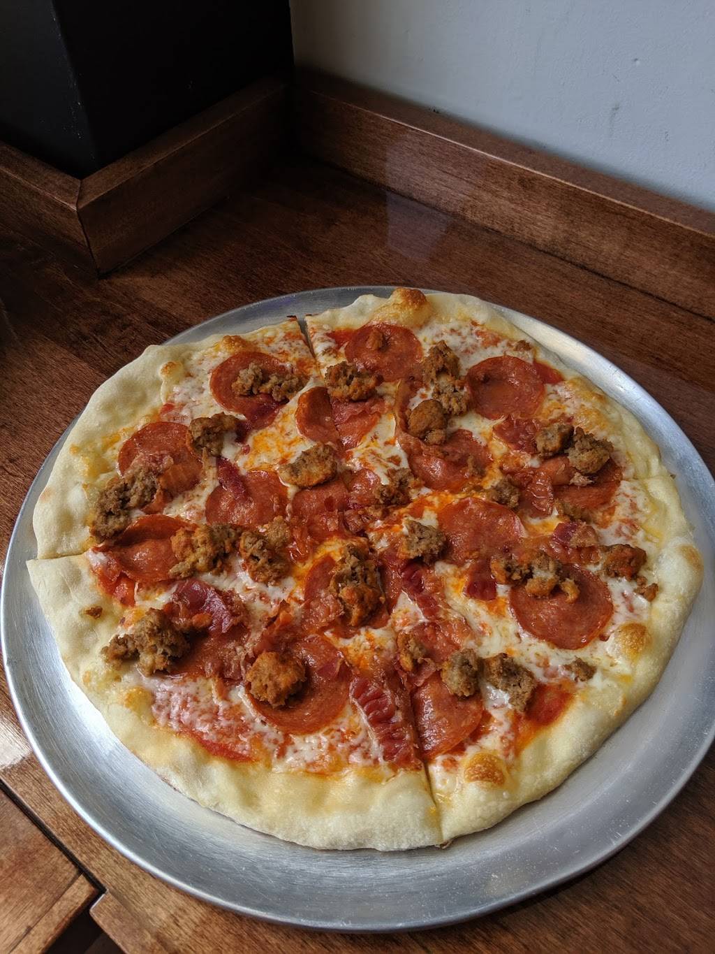 Pizza Nostra | meal takeaway | 362 Lakeshore Rd W, Mississauga, ON L5H 1H3, Canada | 9058913978 OR +1 905-891-3978