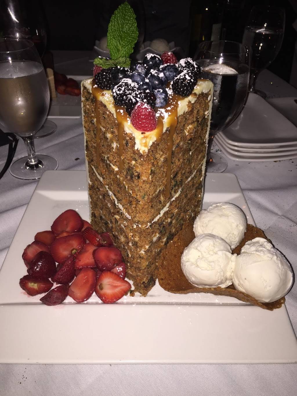 Nick & Sams | restaurant | 3008 Maple Ave, Dallas, TX 75201, USA | 2148717444 OR +1 214-871-7444