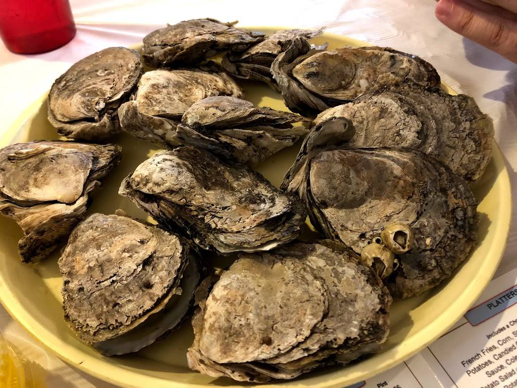 Kahlers Crab House | restaurant | 8036 Philadelphia Rd, Rosedale, MD 21237, USA | 4108668381 OR +1 410-866-8381