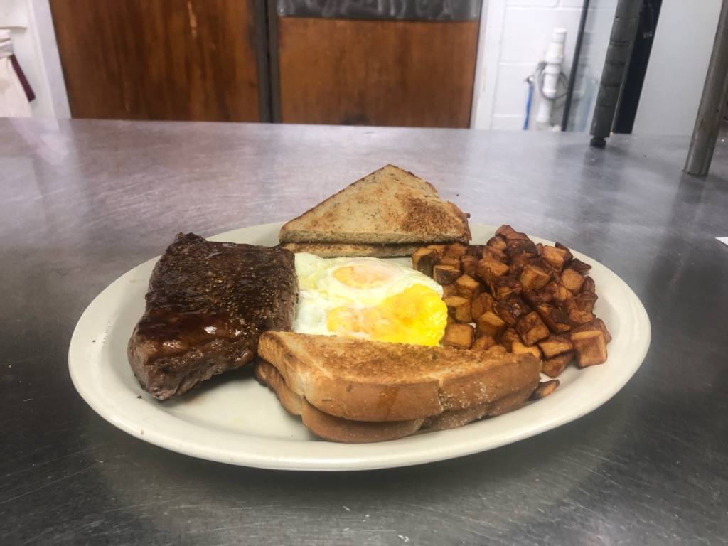 PJs Family Restaurant | restaurant | 571 W Cherry St, Sunbury, OH 43074, USA | 7409652000 OR +1 740-965-2000