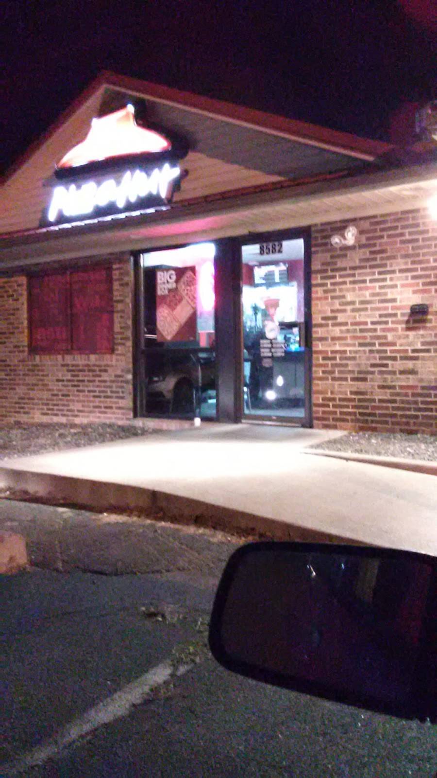 Pizza Hut | meal takeaway | 8582 Seminole Trail, Ruckersville, VA 22968, USA | 4349902605 OR +1 434-990-2605