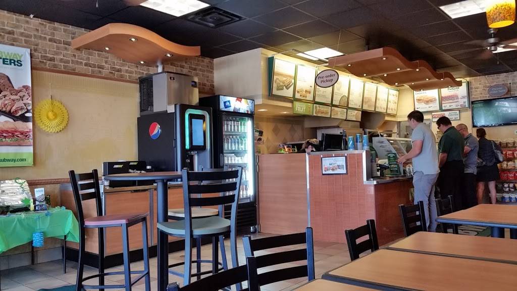 Subway | restaurant | 486 Advance Blvd #260, Tecumseh, ON N8N 0B8, Canada | 5197270330 OR +1 519-727-0330