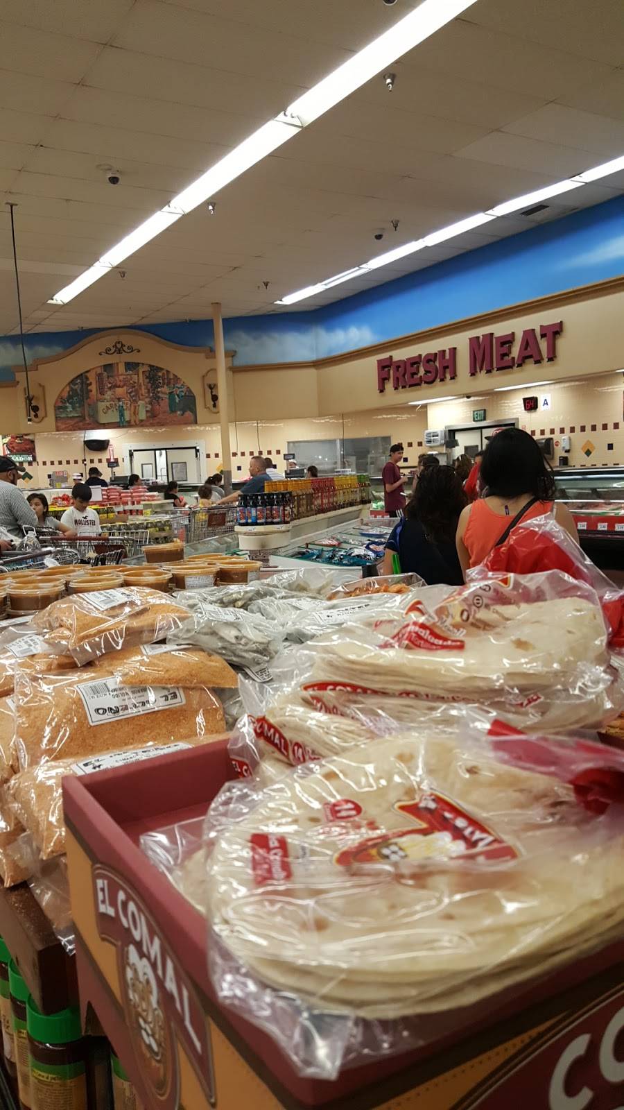 Cardenas Markets | bakery | 6350 Van Buren Boulevard, Riverside, CA 92503, USA | 9513437877 OR +1 951-343-7877