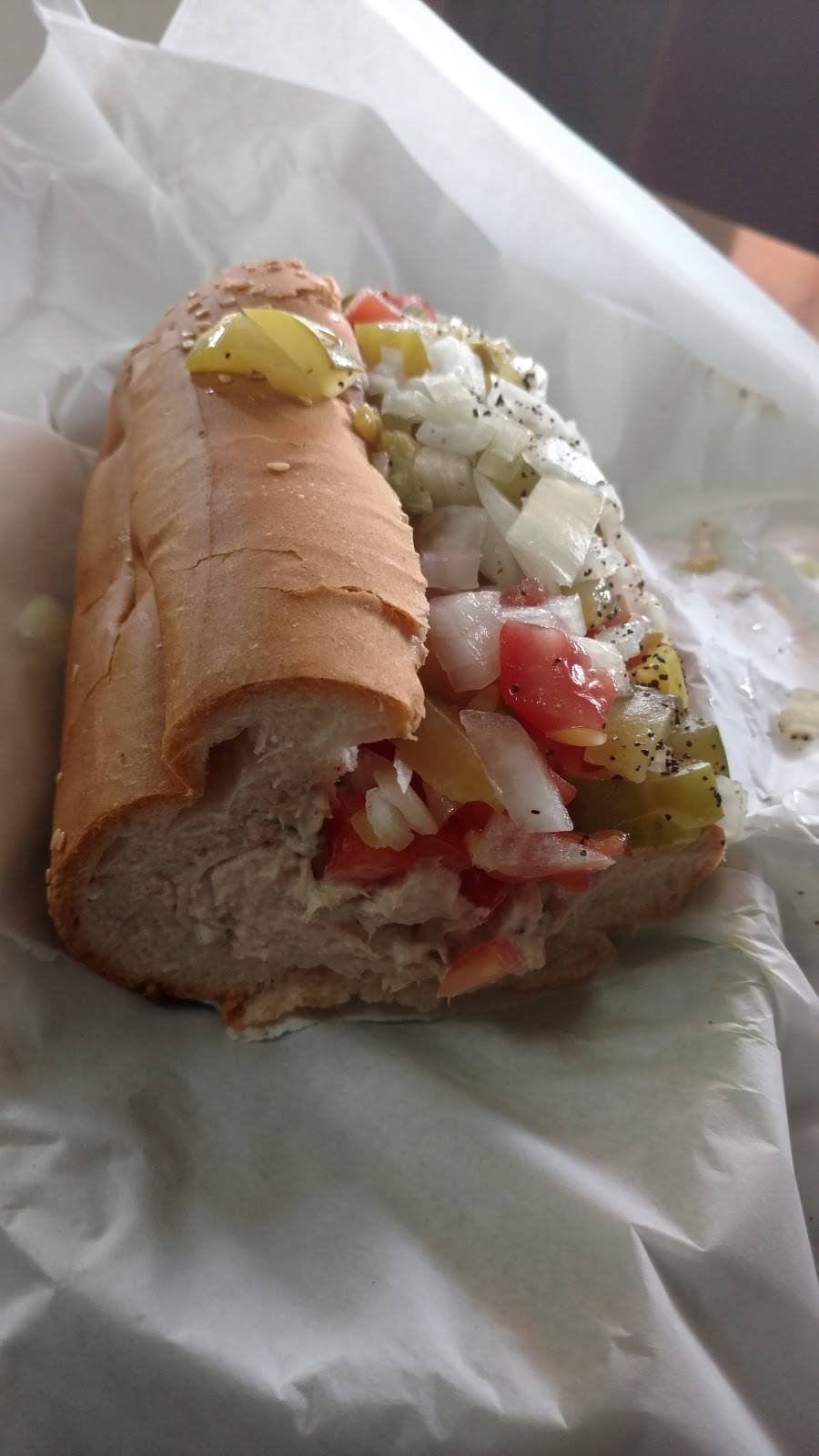 Giamelas Submarine Sandwiches | restaurant | 216 W Magnolia Blvd, Burbank, CA 91502, USA | 8188456611 OR +1 818-845-6611