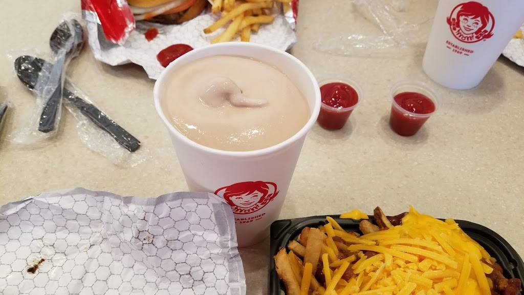 Wendys | restaurant | 1882 Port Republic Rd, Harrisonburg, VA 22801, USA | 5406155449 OR +1 540-615-5449