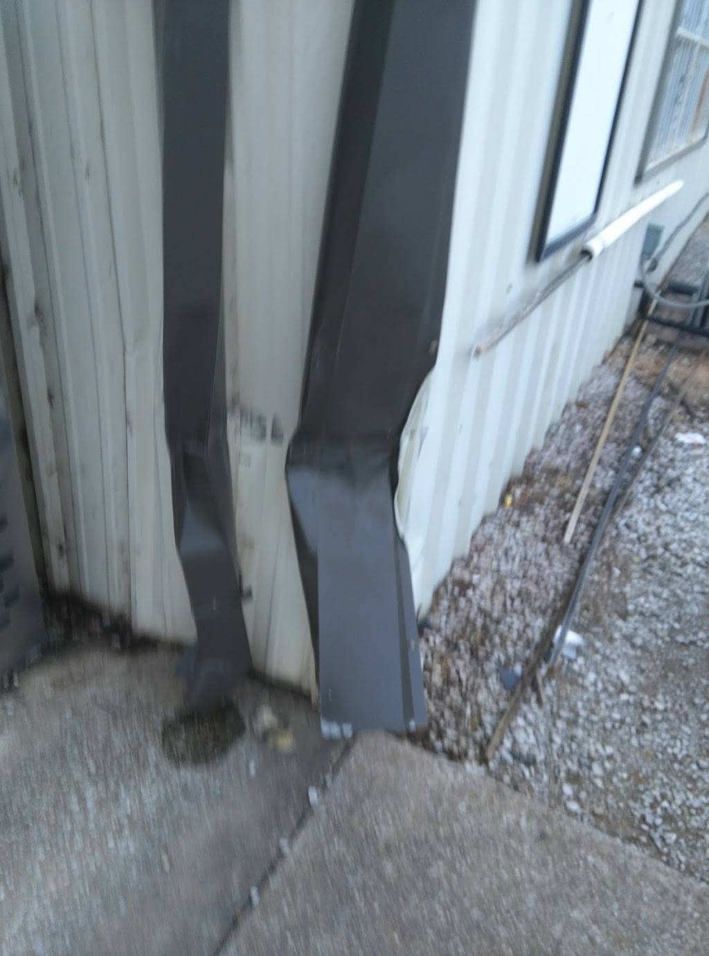 Oakland Cafe & Minimart | cafe | 5420 Co Rd 15, Florence, AL 35633, USA | 2567681211 OR +1 256-768-1211