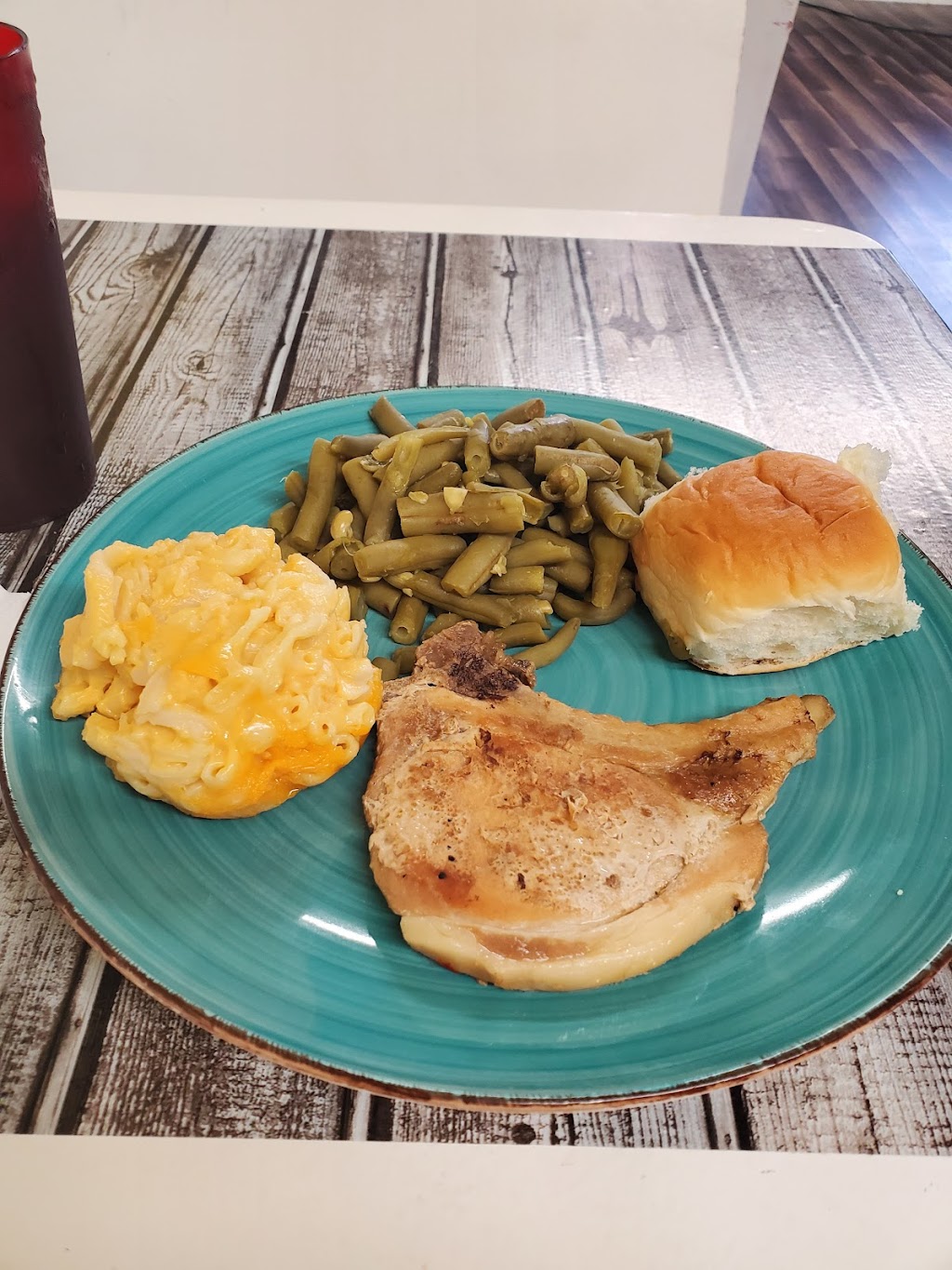 Hadleys Kitchen | restaurant | 212 N Broadway St # B, Ashford, AL 36312, USA | 2294030648 OR +1 229-403-0648