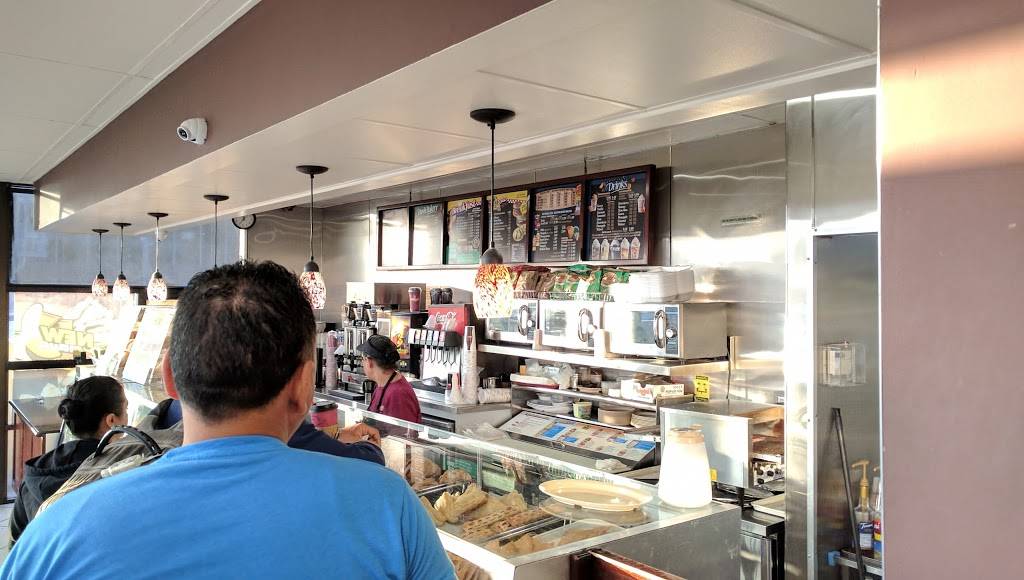 Winchells Donut House | cafe | 2100 Beverly Blvd, Los Angeles, CA 90057, USA | 2134836605 OR +1 213-483-6605