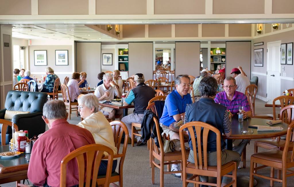 Mackenzie Bar & Grill | restaurant | 18 Clubhouse Rd, Santa Cruz, CA 95060, USA | 8314599162 OR +1 831-459-9162