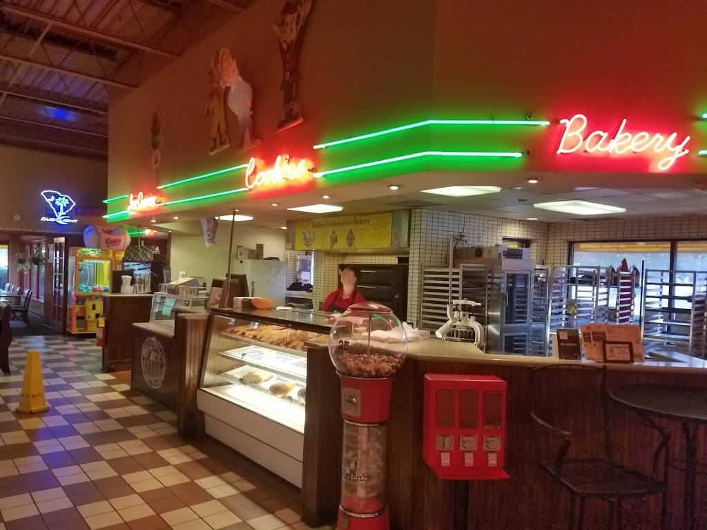 Fuddruckers | restaurant | 1801 Bush River Rd, Columbia, SC 29210, USA | 8037983775 OR +1 803-798-3775