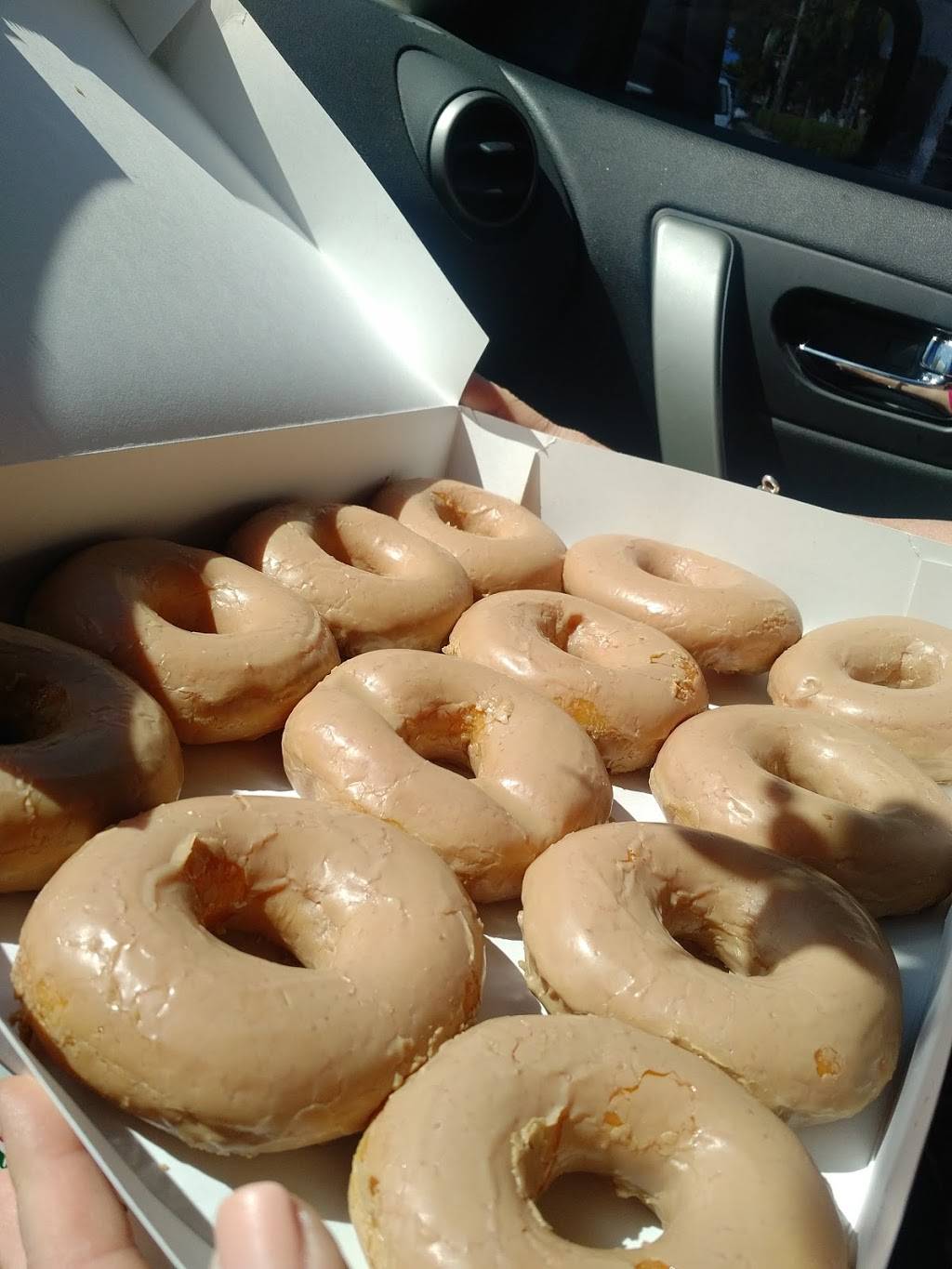 Krispy Kreme | bakery | 1597 W 49th St, Hialeah, FL 33012, USA | 7864768199 OR +1 786-476-8199