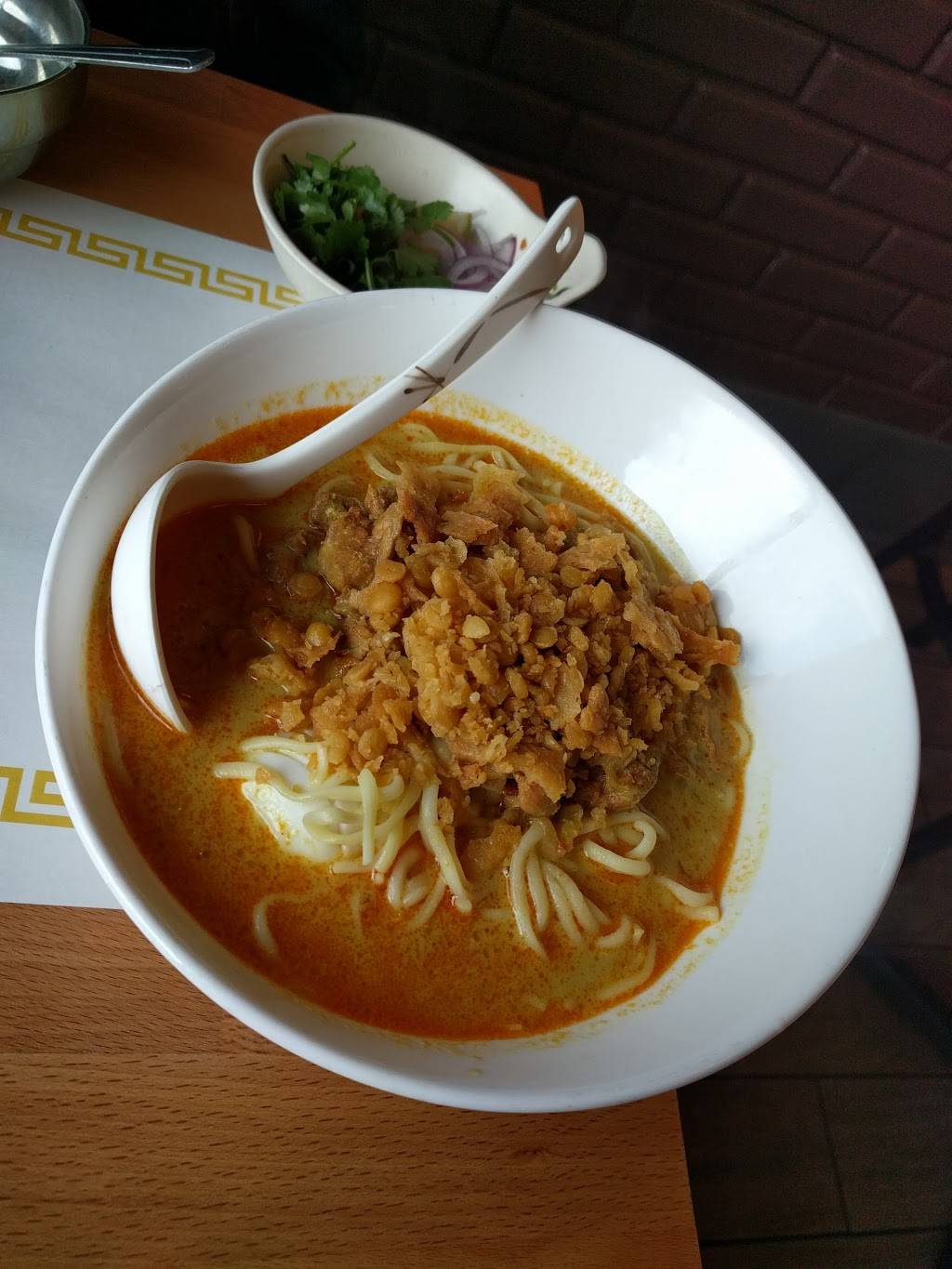 Burmese Kitchen | restaurant | (between 2nd & 3rd Ave), 3815 Geary Blvd, San Francisco, CA 94118, USA | 4154745569 OR +1 415-474-5569