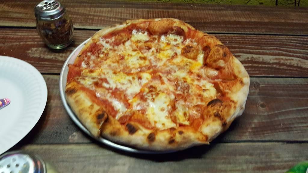 Fidels Pizza | restaurant | 307 N Avenue 50, Los Angeles, CA 90042, USA | 3232561996 OR +1 323-256-1996