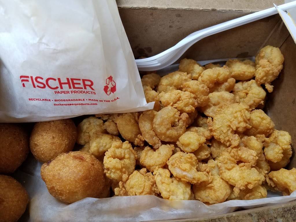 Yogi Bear Honey Fried Chicken | restaurant | 514 S 5th St, Hartsville, SC 29550, USA | 8433327031 OR +1 843-332-7031