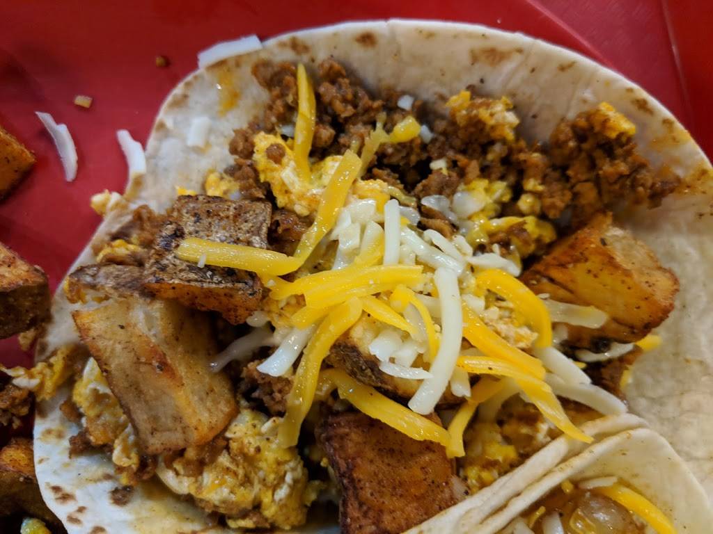 Fuzzys Taco Shop | restaurant | 2732 SE Delaware Ave #300, Ankeny, IA 50021, USA | 5156199404 OR +1 515-619-9404