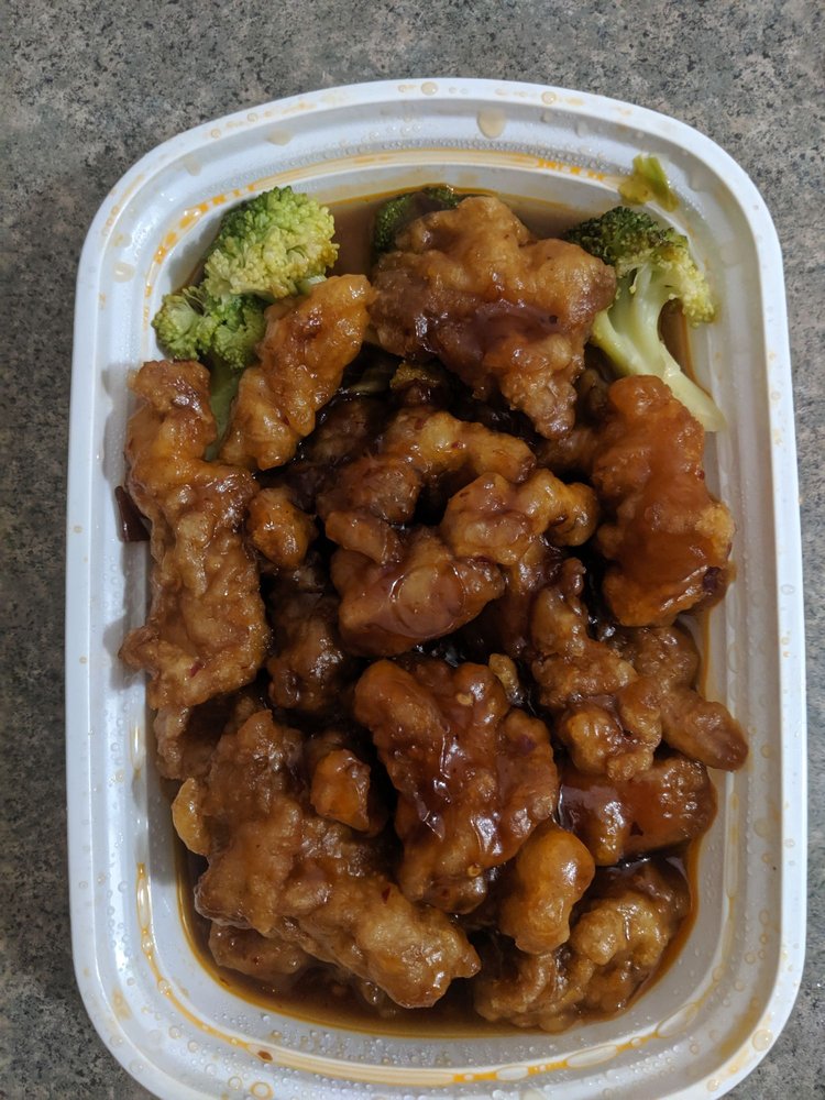 YUM YUM Chinese Restaurant | meal delivery | 24 E Park Pl, Oxford, OH 45056, USA | 5132806365 OR +1 513-280-6365